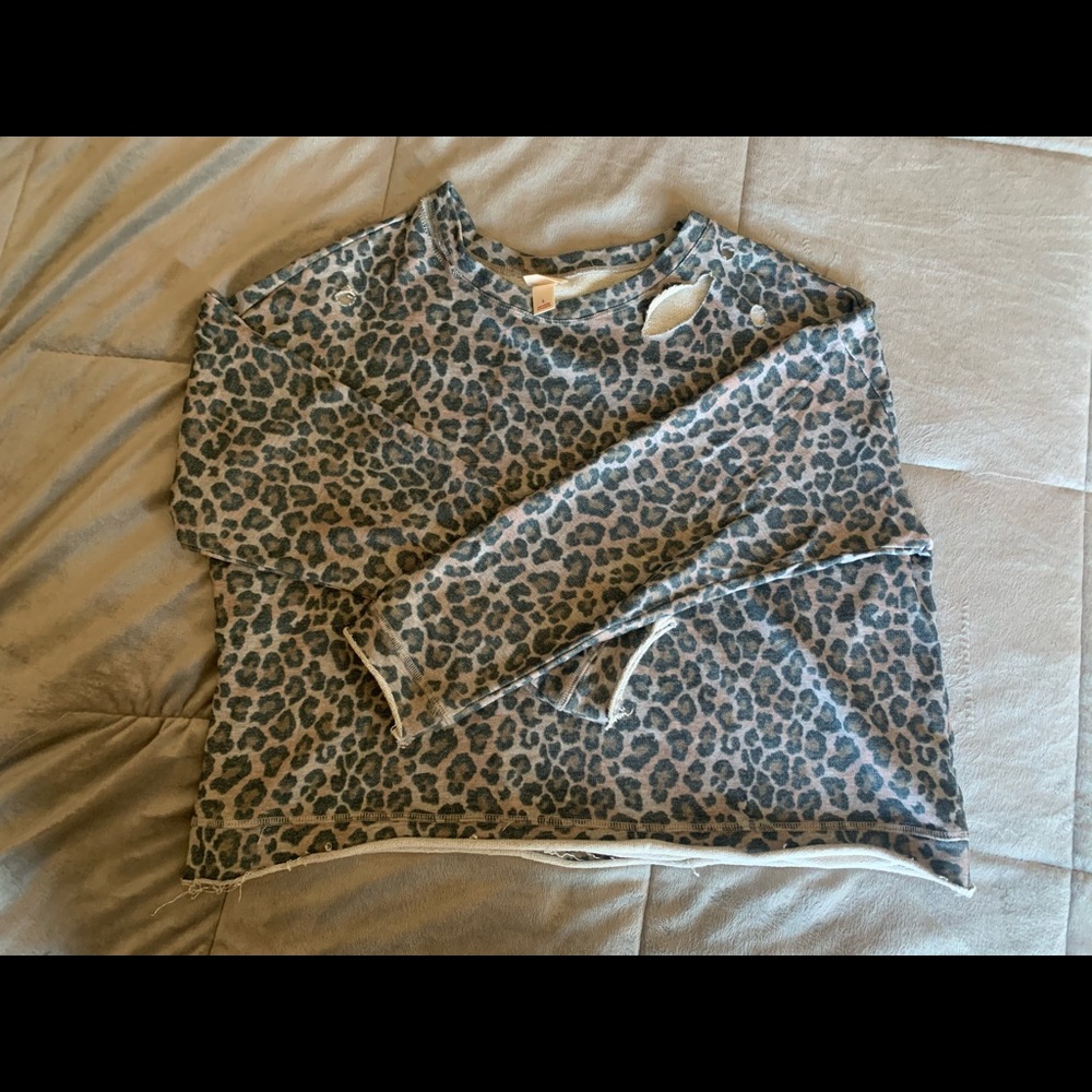 Leopard top
